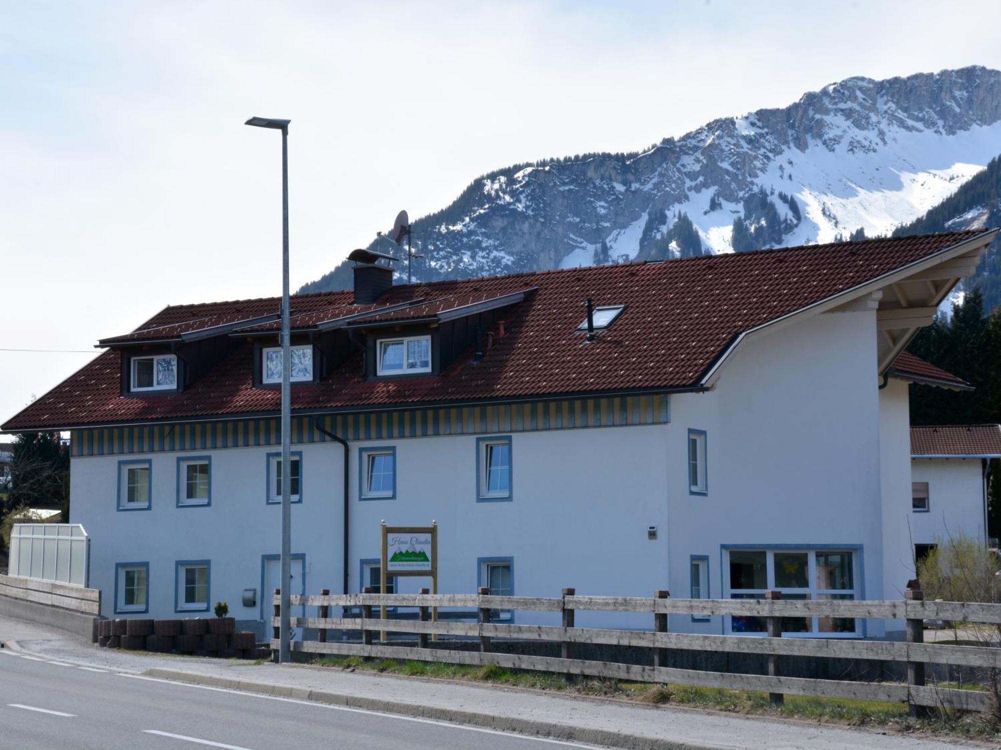 Haus Claudia Lejlighed Reutte Eksteriør billede